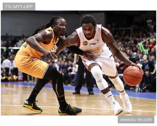 深圳飞盘队在极限运动联赛中以72分稳居积分榜首位 深圳飞盘队在极限运动联赛中以72分稳居积分榜首位